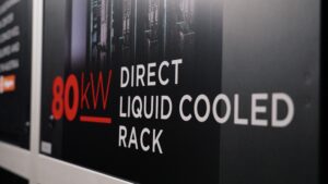 Mehr über den Artikel erfahren Liquid Cooling: Die Zukunft der Kühlungstechnologie von Rechenzentren